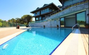 A COMFORTABLE AND PEACEFUL LIFE IN SARIYER/ISTANBUL