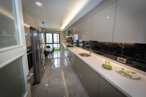 ПРОЕКТ РЯДОМ С ШОССЕ Е-5 В БАХЧЕШЕХИР/СТАМБУЛ