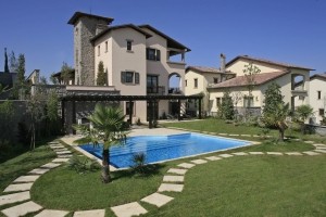 LUXURY VILLAS IN BUYUKCEKMECE REGION WITH SEA AND LAKE VIEW