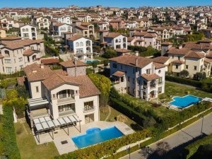 LUXURY VILLAS IN BUYUKCEKMECE REGION WITH SEA AND LAKE VIEW