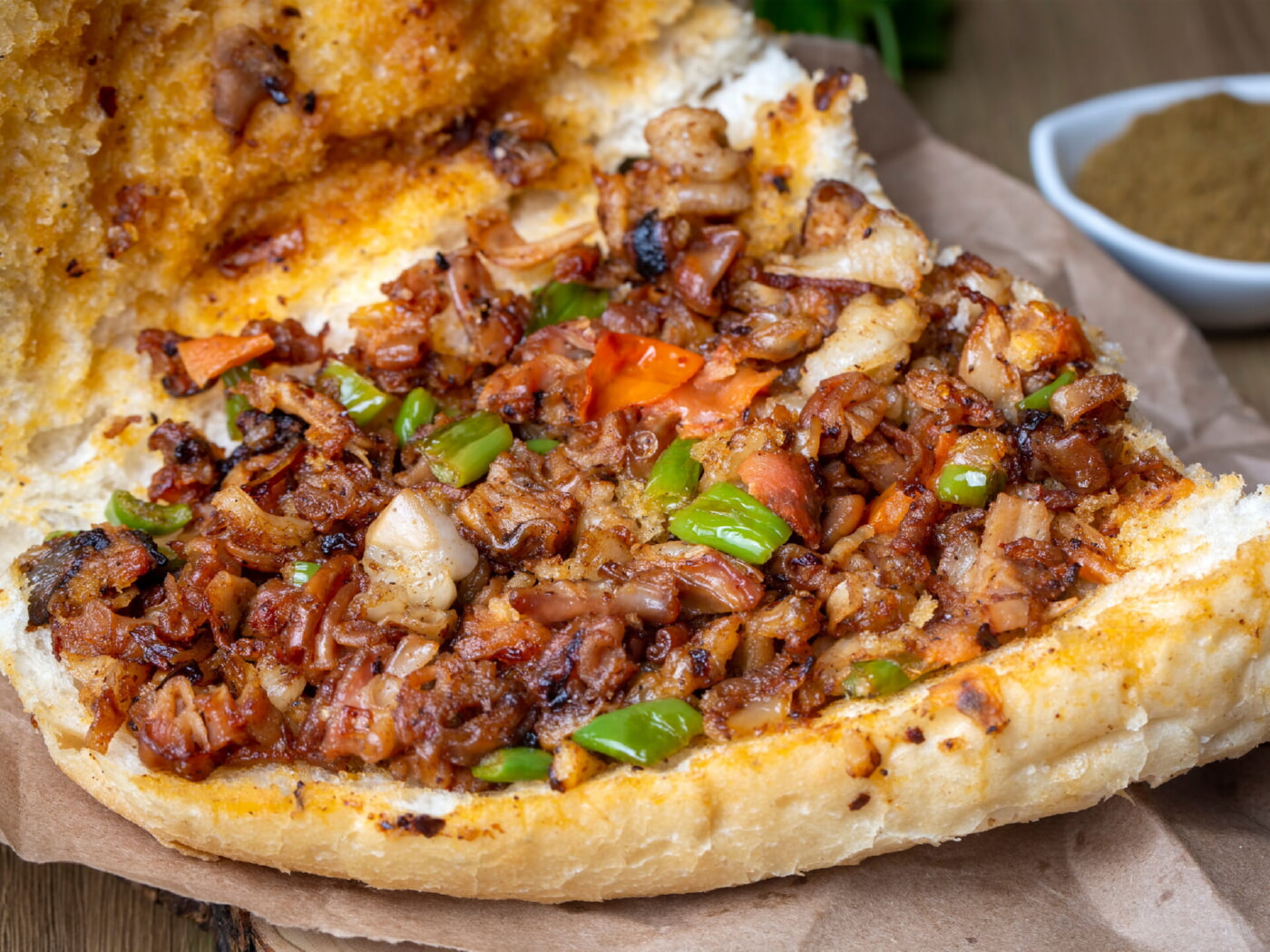 ЖАРЕНЫЕ ОВЕЧЬИ КИШКИ (КОКОРЕЧ)